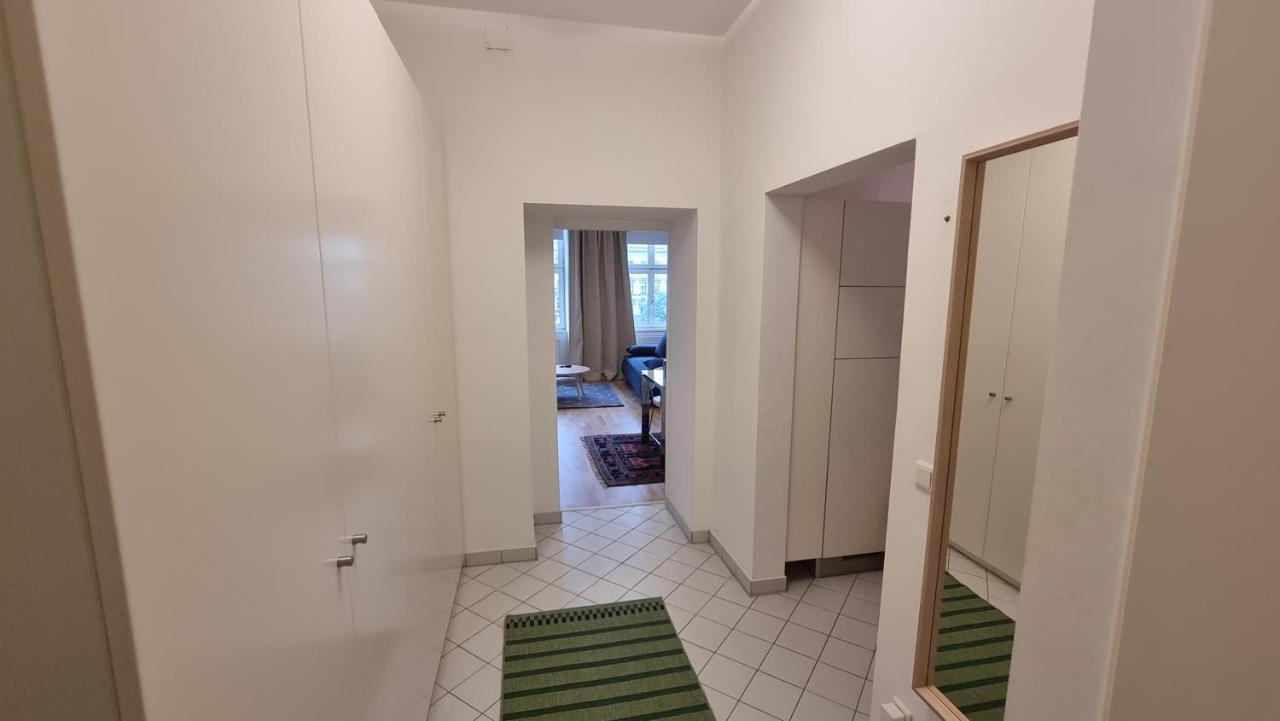 Sunny Apartment Next To Metro 1Br Wien Exterior foto